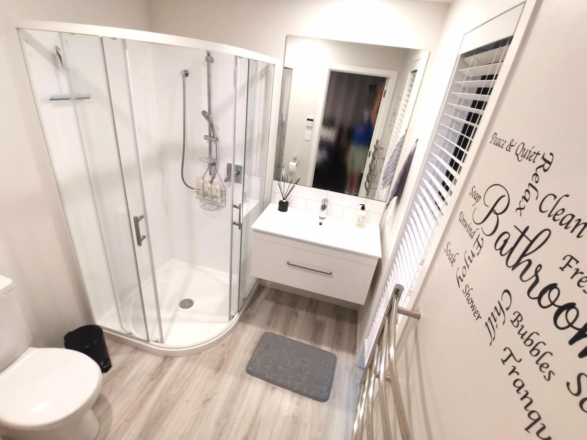 Stylish Private Guest House Ensuite Only Rolleston Bagian luar foto