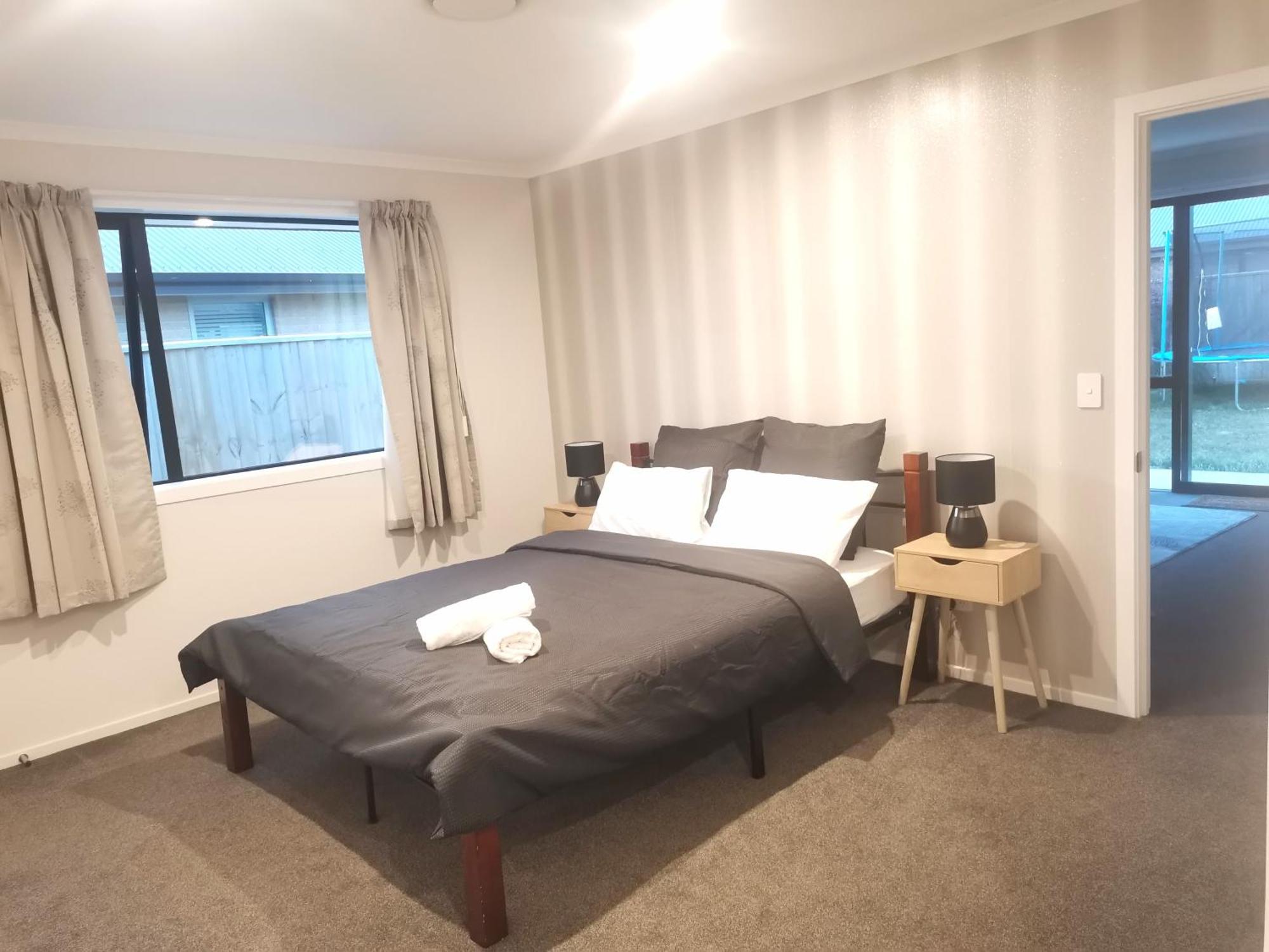 Stylish Private Guest House Ensuite Only Rolleston Bagian luar foto