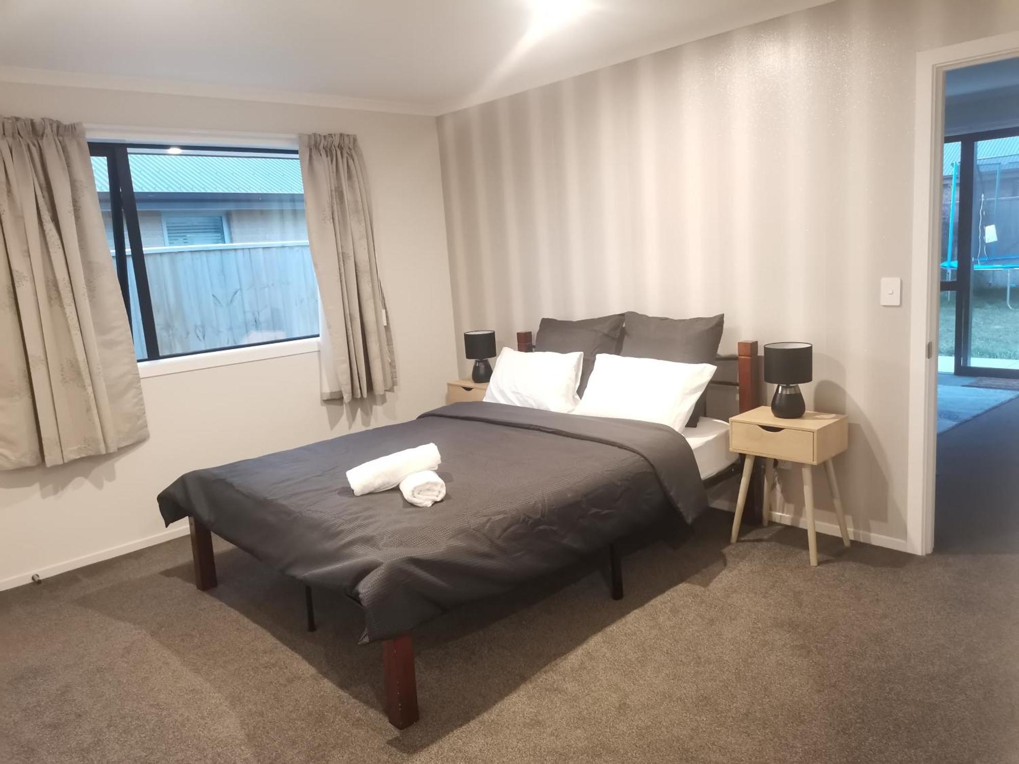 Stylish Private Guest House Ensuite Only Rolleston Bagian luar foto